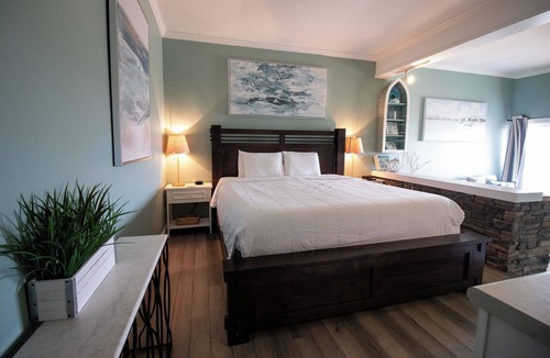 Atlantic Beach Hotel | Palm Suites Trademark Collection by Wyndham