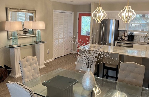 Edisto Island House | Palmetto Blvd just steps from the beach !