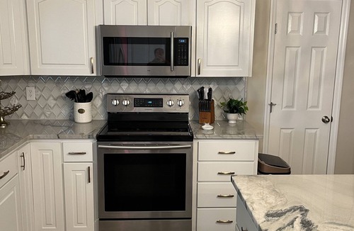 Edisto Island House | Palmetto Blvd just steps from the beach !