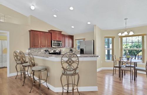Sebastian Highlands House | ☆☀︎❀Paradise Oasis! Beautiful Heated Pool, Pet Friendly, Wi-Fi, Near Beaches!
