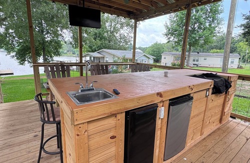 Cobb House | Paradise On Lake Blackshear