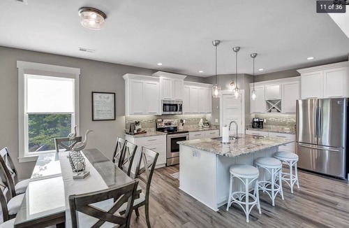 Chapin House | Paradise on Lake Murray! Haymar House with optional Tritoon rental