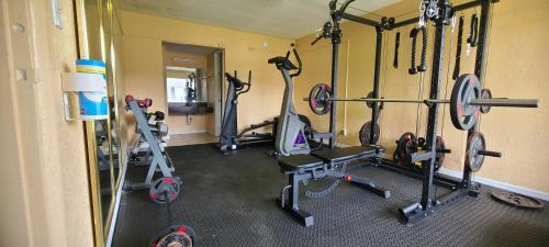 Parker Street Hotel | Paramount Lakeside Inn & Suites