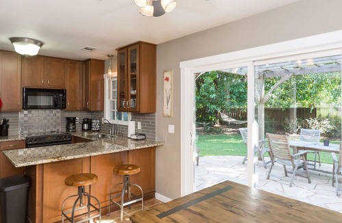 Kings Grant House | Patio & Outdoor Shower│Private│3BR - Family Home in the middle of Wilmington