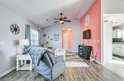 Myrtle Beach House | Patio, Yard & Lake Views: Home in Myrtle Beach!