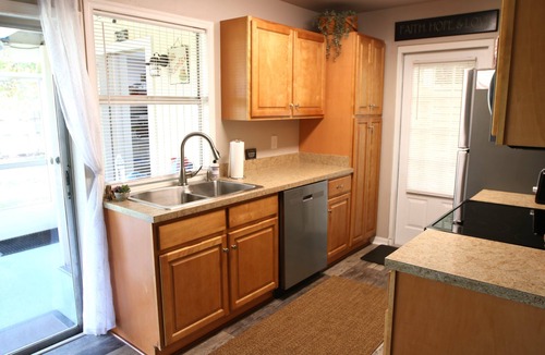 Sebastian Highlands House | Peace and Privacy at Rest-awhile in Sebastian! 10 minutes to beaches!