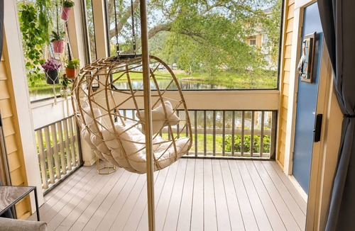 Gandy Condo | Peaceful 1-bedroom condo between DT St. Pete and DT Tampa
