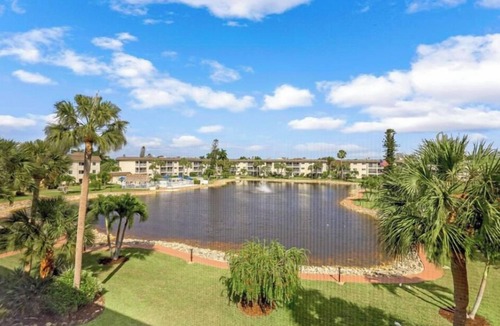 Naples Condo | Peaceful 2 bedroom condo near Naples and Marco Island beaches
