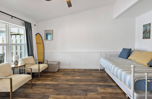 Fort Pierce Shores House | Peaceful 2-bedroom townhome across the street from beach in N. Hutchinson Island