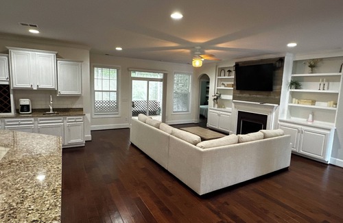 Aiken House | Peaceful 4-bedroom house in Trolley Run