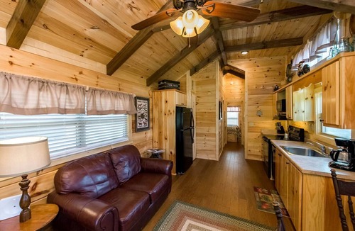 Mill Spring Cabin | Peaceful Cabin Close to Tryon and the Foothills near Lake Lure in Mill Springs, North Carolina