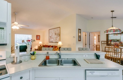 Vero Lake Estates House | Peaceful Coastal Home with fenced yard/BBQ
