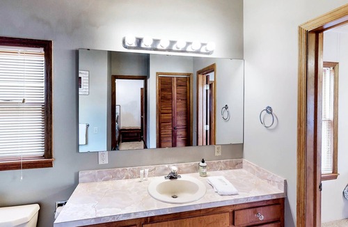 Prosperity House | Peaceful, dog-friendly getaway with gorgeous lake view, grill, & central AC