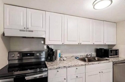 Zephyrhills Apartment | Peaceful Florida Escape 2Bedroom 2 Bath, CLEAN, Comfortable & Convenient.
