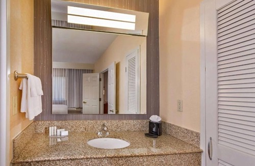 University Place Hotel | Peaceful Getaway | Gym, Pet-Friendly | Near Music Pavilion & UNC Charlotte
