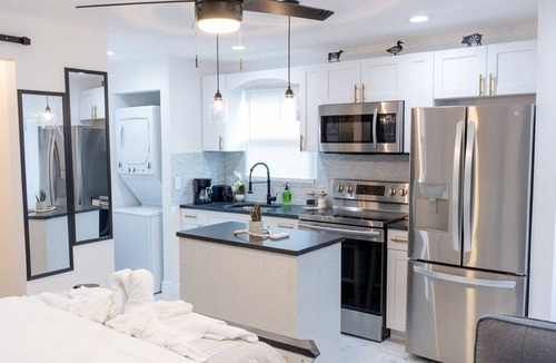 Temple Terrace Apartment | PEACEFUL GETAWAY STUDIO
