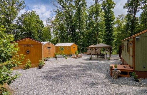 Sylva Cabin | Peaceful Multi-Unit Retreat Offers The Perfect Blend Of Comfort And Nature On A Scenic Ridge Beside The Tuckasegee Sylva North Carolina