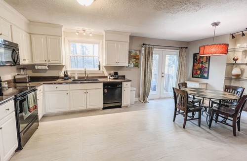 Evans House | Peaceful Pond Cottage on 3 Private Acres · Mins to Evans Towne Center Near ANGC