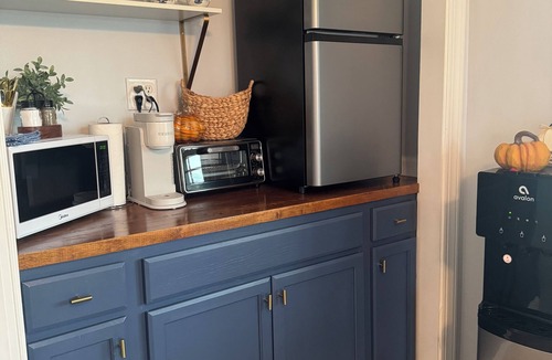Reidsville Apartment | Peaceful Suite with private deck, master bedroom/bathroom with walk in shower.