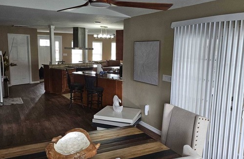Sebring House | “Peaceful villa with pool, near lakes, shops & highways – perfect getaway”