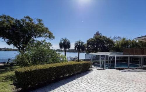 Cypress Gardens House | Peaceful waterfront home minutes from Legoland, Fl