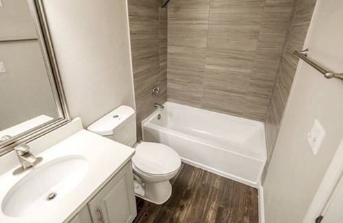 Pine Hills House | PeacefulThree Bedroom Two Bathroom Located Close To Disney And Universal Studios