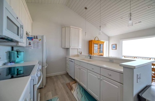 Village of Stump Sound House | Pelicans Reach - Oceanfront - Neighborhood Pool
