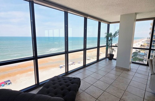 Schulte Park Condo | Penthouse Paradise~deluxe Oceanfront 2 bedroom 2 bathroom w/pool & tiki bar