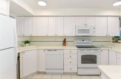 Halifax Estates Condo | Penthouse Oceanfront Luxury condo, French doors, big views, sunrise and sunset