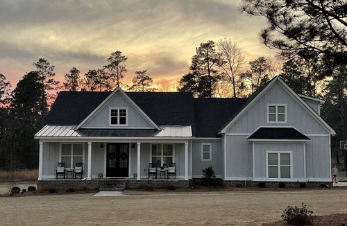 Aiken House | Perfect Masters Rental in gated neighborhood