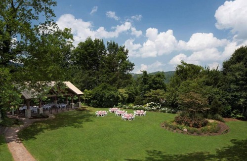 Gatlinburg Hotel | Perfect Spot for Unwinding! Pets Allowed, Indoor Swimming Pool!