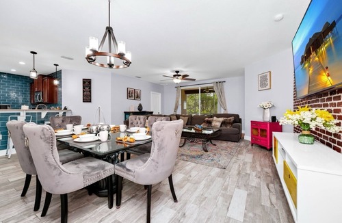 Calabria Villa | PerfectVacationHome5/4 Sleep12close to DisneyWorld, great forfamily gathering