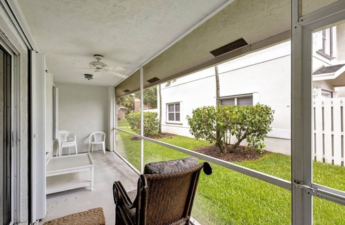 Greenview Shores House | Pet friendly 3-bedroom villa very close to WEF, shopping, amenities