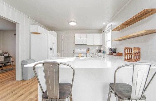 Fayetteville House | Pet Friendly Cozy 3BR 1BA Ranch Home Near Ft Bragg
