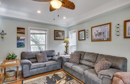 Leesville House | Pet-Friendly Lakehouse: View Tower + Fire Pit!