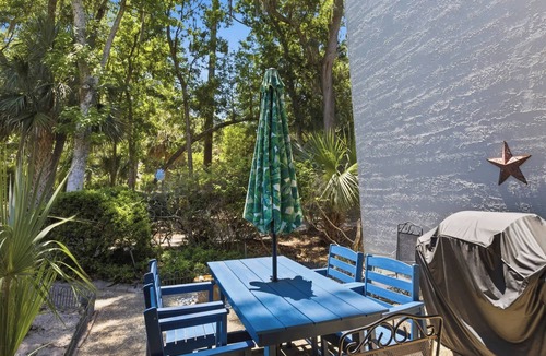 Hilton Head Island Condo | Pet-Friendly Shipyard Retreat | Pool & Tennis