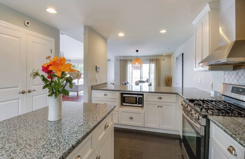 Willoughby Spit House | Pets Welcome: Beachfront Family Retreat in Norfolk