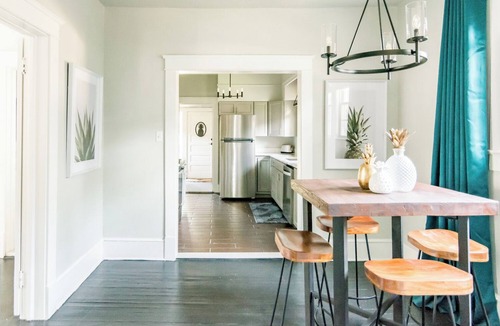 Florence House | Pineapple House: Historic. Southern Charm. Walk Downtown.