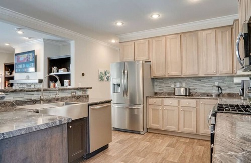Transylvania County Apartment | Pisgah Retreat w/Hot Tub & Private River Access