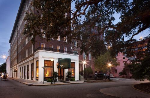 Historic District - North Hotel | Planters Inn on Reynolds Square