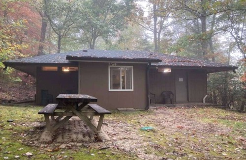 Brevard Cabin | Ponderosa Pines - Ash Grove Mountain Cabins and Camping