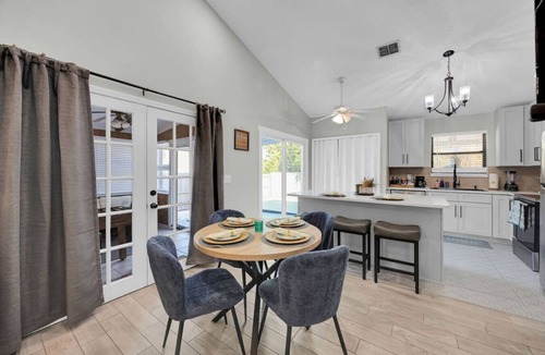 Dolphin's Cove House | Ponte Vedra Beach Retreat | Sleeps 8 | Pet Friendly | Putting Green | Near Golf & Beach SMV
