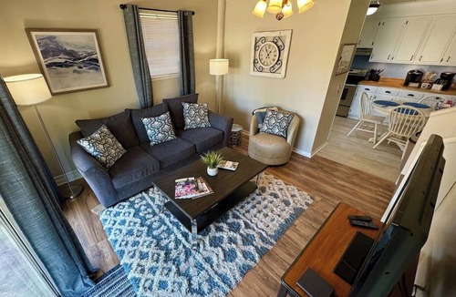 Beech Island House | Pool, $0 cleaning fee, covered parking, new bed