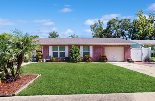 Longwood Apartment | Pool Access! Dog-friendly Retreat 16 Mi to Orlando