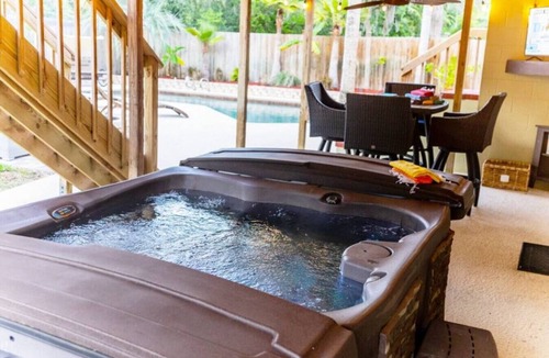 Jacksonville Beach House | Pool & Hot Tub Home w/Game Room! 1 Mile to Beach!