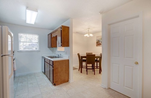 Pooler House | ⭐️Pooler Travelers Retreat II - Entire House -🏠