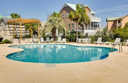 Beachwalk House | Poolside Fun & Ocean Strolls: Harbor Island Haven!