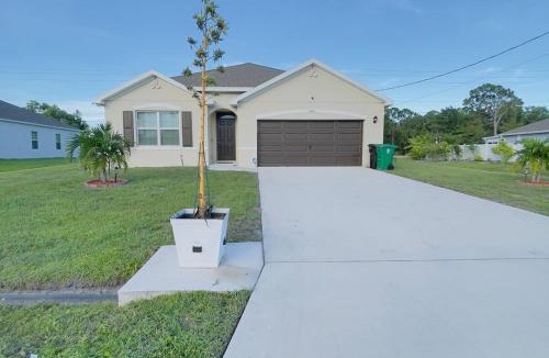 Port Saint Lucie House | Port St Lucie Family Retreat Near Beaches