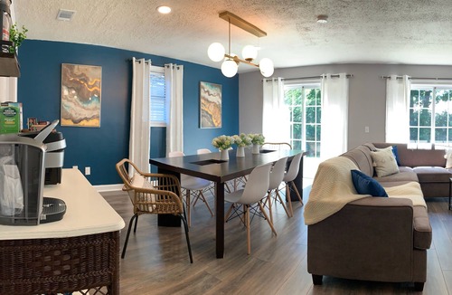 Whitemarsh Island House | Posh Pad Near Downtown and Tybee Beach