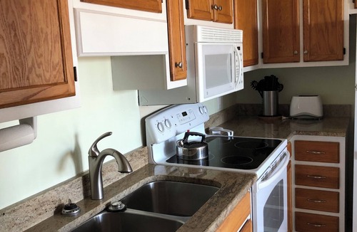 Folly Field Condo | PRAY FOR FL, NC, GA , stay safe! 2bdrm, 2 bath, 4th floor